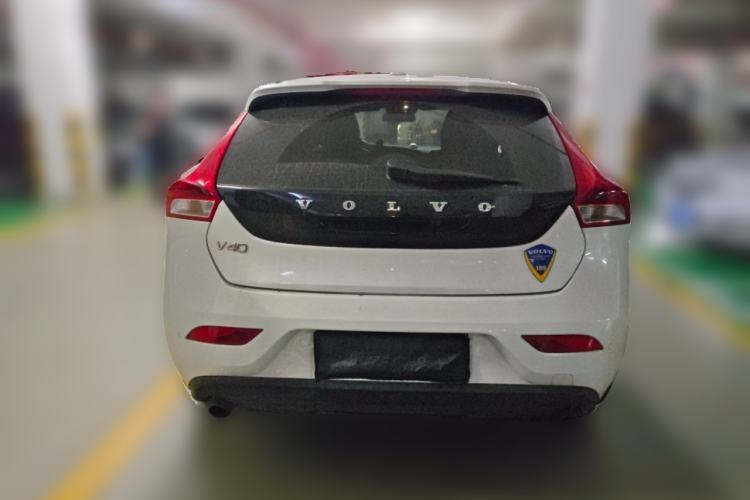 Used Volvo V40 2015 1.6T Zhiya Edition Rear