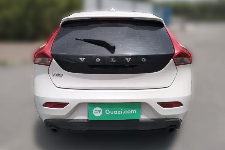 Used Volvo V40 2015 1.6T Zhiya Edition Rear