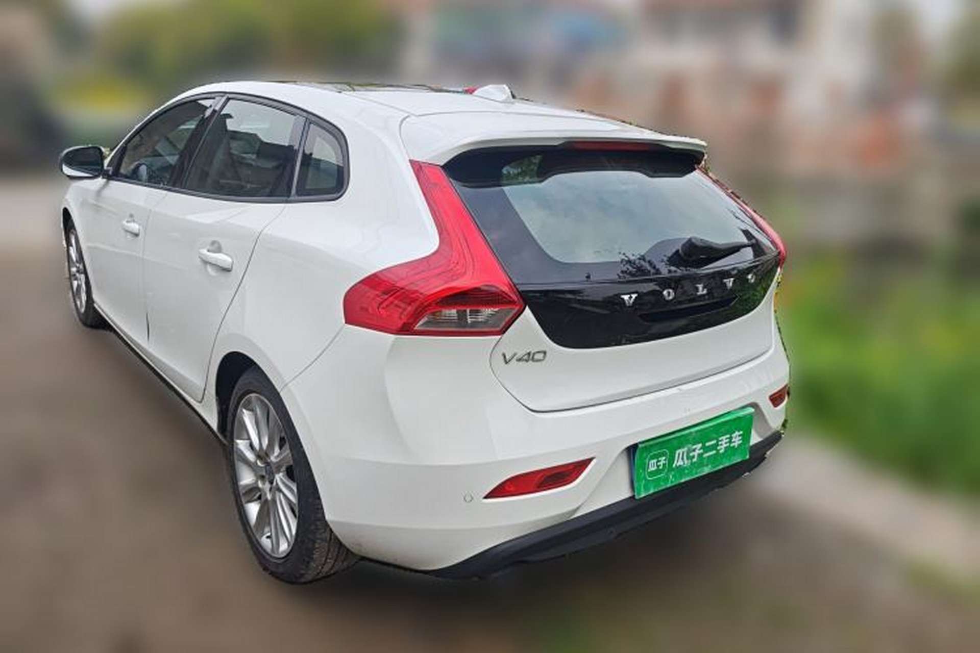 Used Volvo V40 2015 1.6T Zhiyi Edition Rear Left 45 Deg