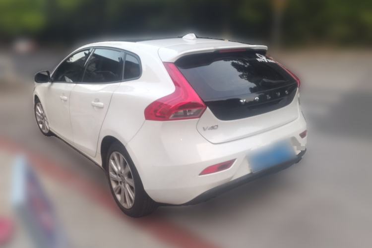 Used Volvo V40 2015 1.6T Zhiyi Edition Rear Left 45 Deg
