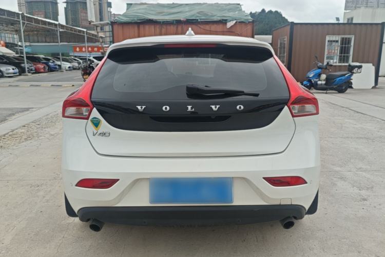Used Volvo V40 2015 1.6T Zhiyi Edition Rear