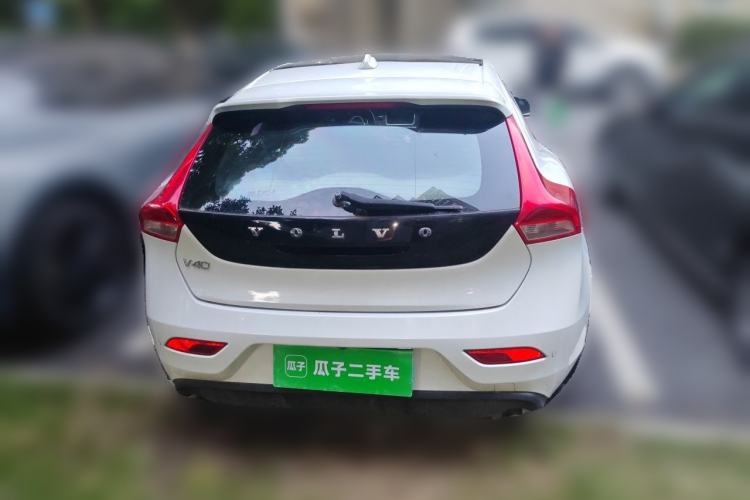 Used Volvo V40 2015 1.6T Zhiyi Edition Rear
