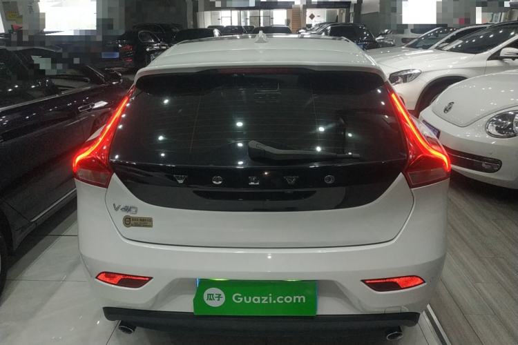 Used Volvo V40 2015 1.6T Zhiya Edition Rear