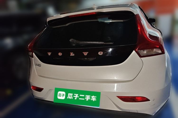 Used Volvo V40 2015 1.6T Zhiya Edition Rear