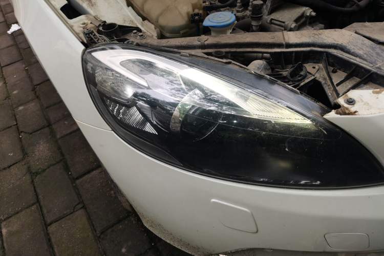 Used Volvo V40 2015 1.6T Zhiya Edition Right Front Headlight