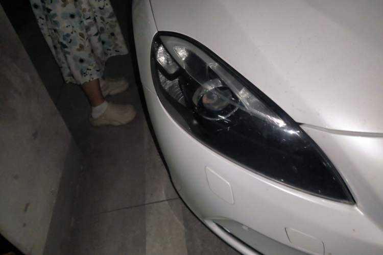 Used Volvo V40 2015 1.6T Zhiya Edition Right Front Headlight