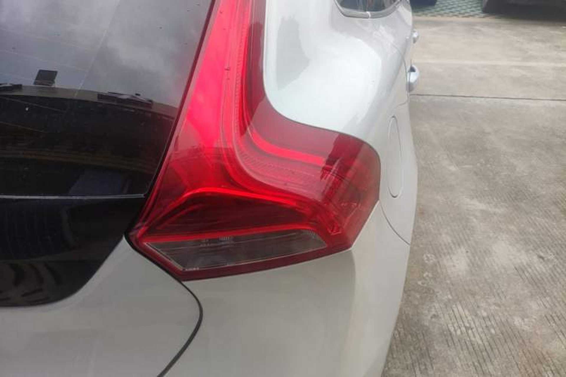 Used Volvo V40 2015 1.6T Zhiya Edition Right Rear Taillight