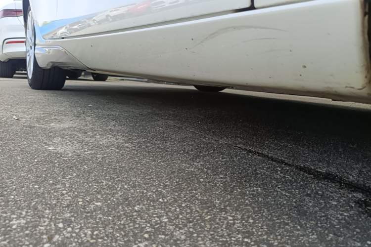 Used Volvo V40 2015 1.6T Zhiyi Edition Right Side Sill