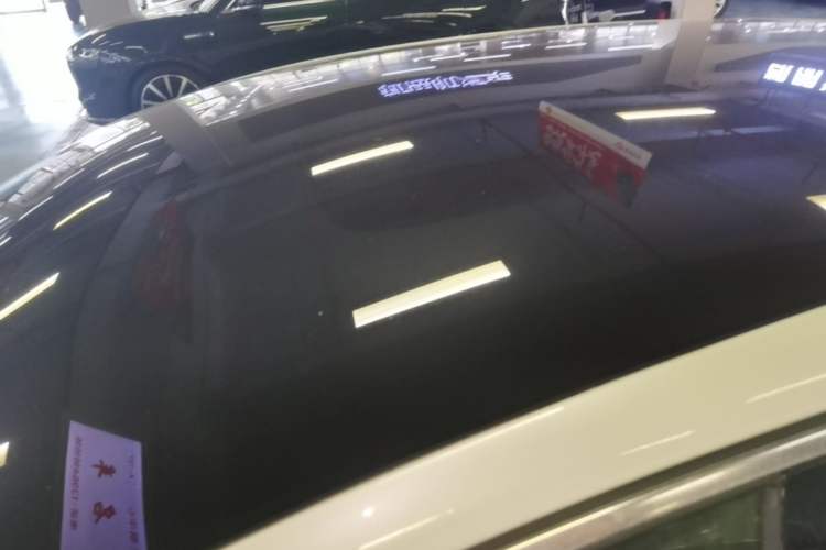 Used Volvo V40 2015 1.6T Zhiya Edition Roof