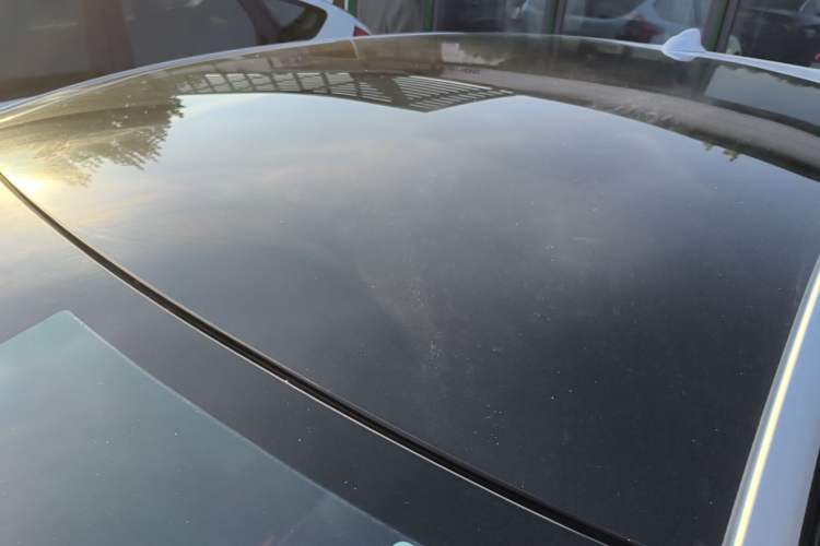 Used Volvo V40 2015 1.6T Zhiyi Edition Roof