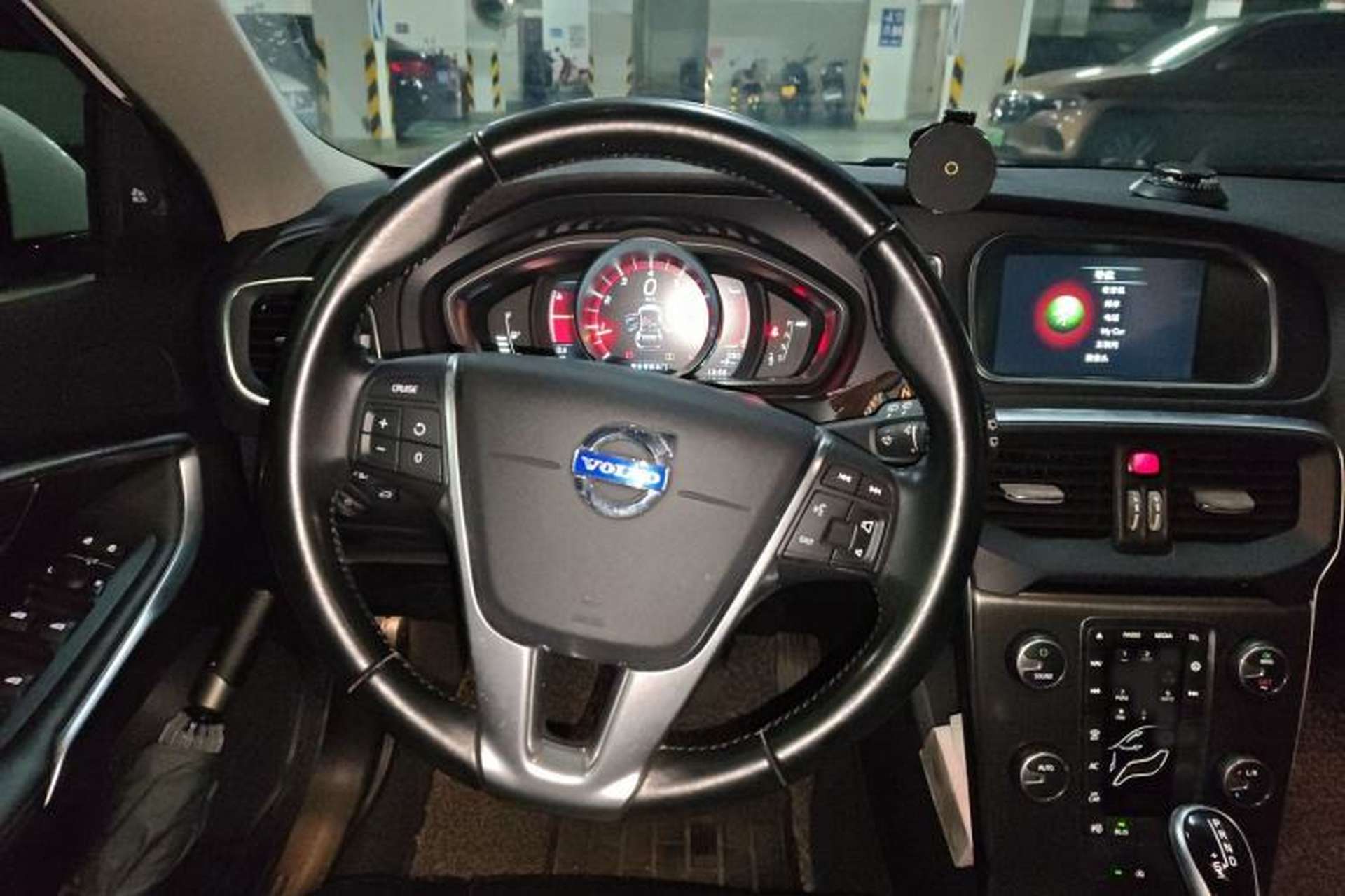 Used Volvo V40 2015 1.6T Zhiya Edition Steering Wheel