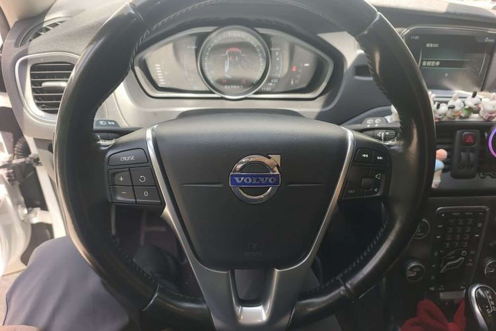 Used Volvo V40 2015 1.6T Zhiya Edition Steering Wheel