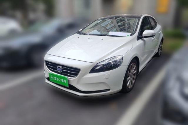 Used Volvo V40 2015 1.6T Zhiyi Edition