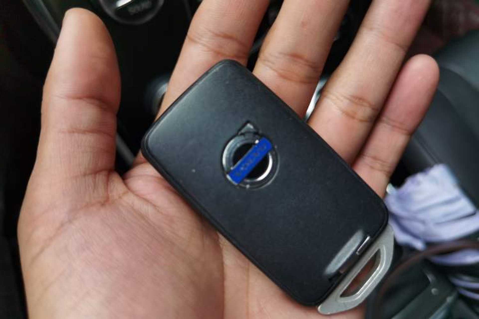 Used Volvo V40 2015 1.6T Zhiya Edition Vehicle Key