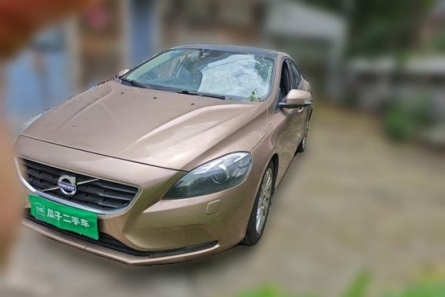 Used Volvo V40 2015 1.6T Zhiyi Edition