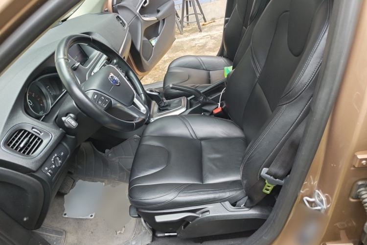 Used Volvo V40 2015 1.6T Zhiyi Edition Left Front Seat