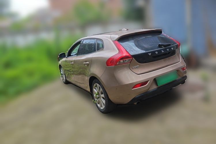 Used Volvo V40 2015 1.6T Zhiyi Edition Rear Left 45 Deg