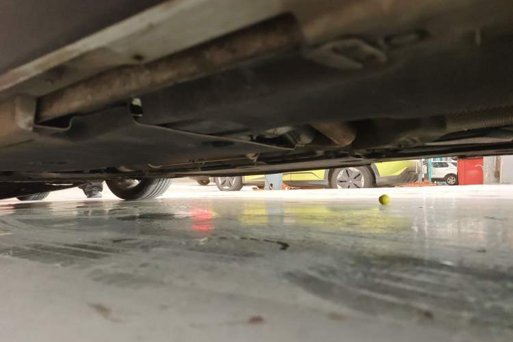 Used Volvo V40 2016 T4 Smart Luxury Edition Chassis Rear Left