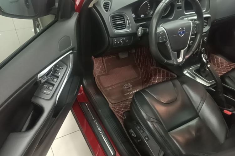 Used Volvo V40 2016 T3 Zhiyi Edition Driver Seat