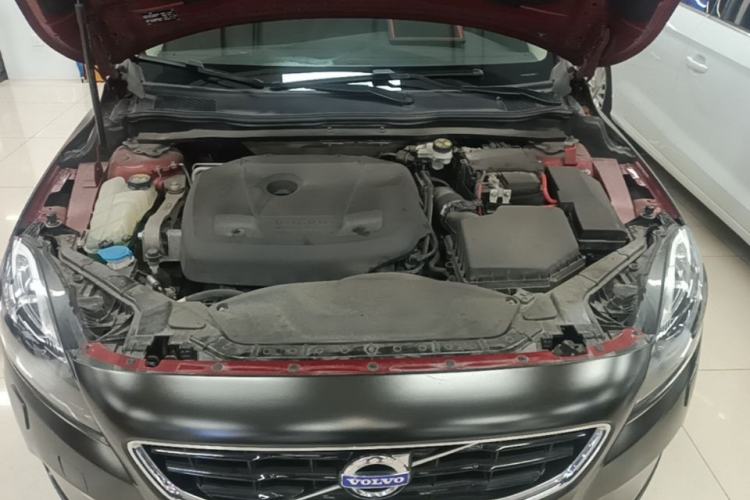 Used Volvo V40 2016 T3 Zhiyi Edition Engine Bay