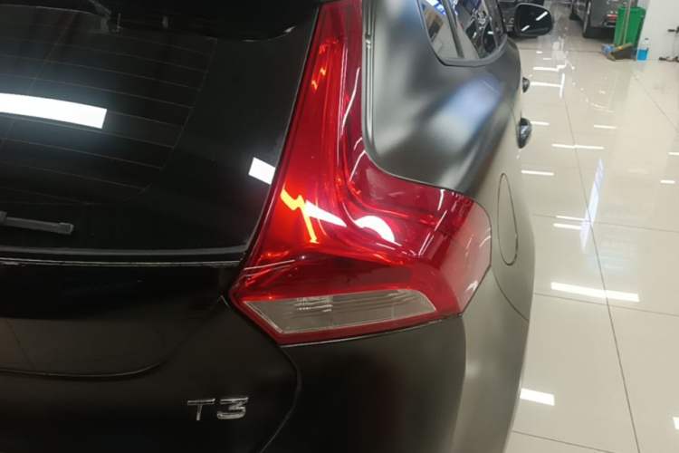 Used Volvo V40 2016 T3 Zhiyi Edition Exterior 3
