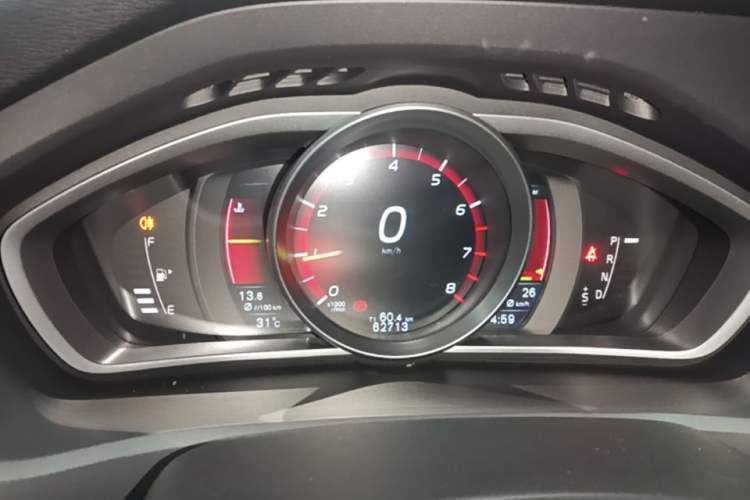 Used Volvo V40 2016 T3 Zhiyi Edition Instrument Cluster