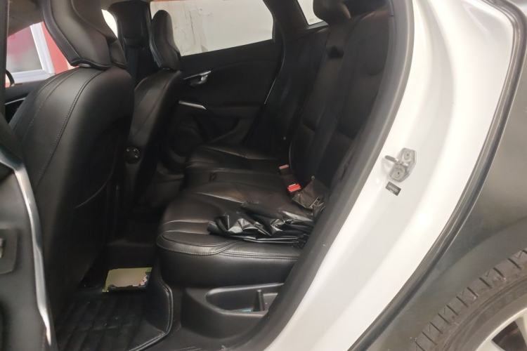 Used Volvo V40 2016 T4 Smart Luxury Edition Left Rear Seat