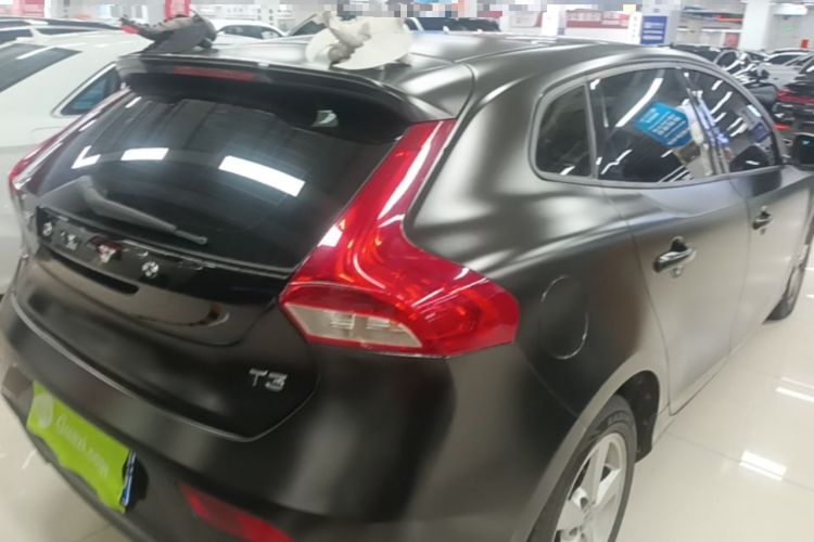Used Volvo V40 2016 T3 Zhiyi Edition Rear Right 45 Deg