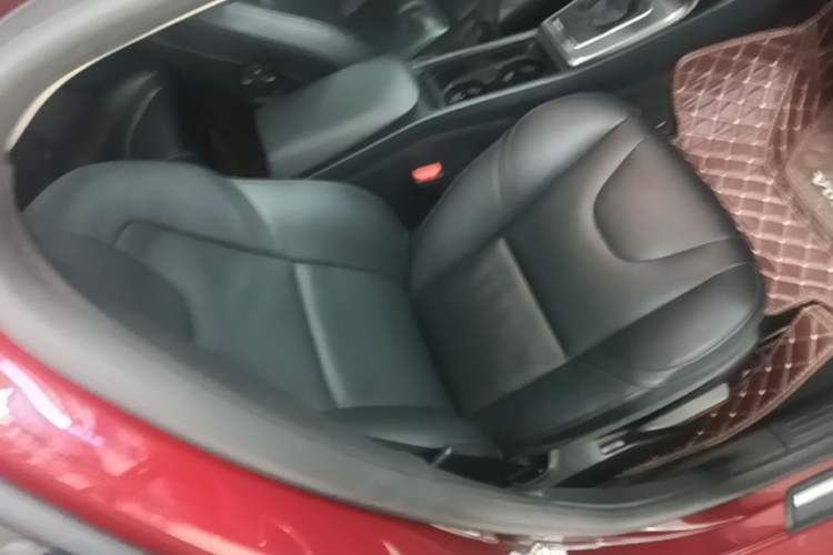 Used Volvo V40 2016 T3 Zhiyi Edition Right Front Seat