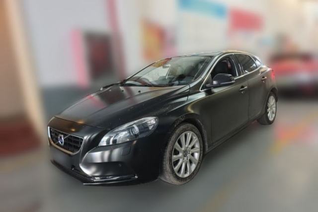 Used Volvo V40 2016 T4 Smart Luxury Edition