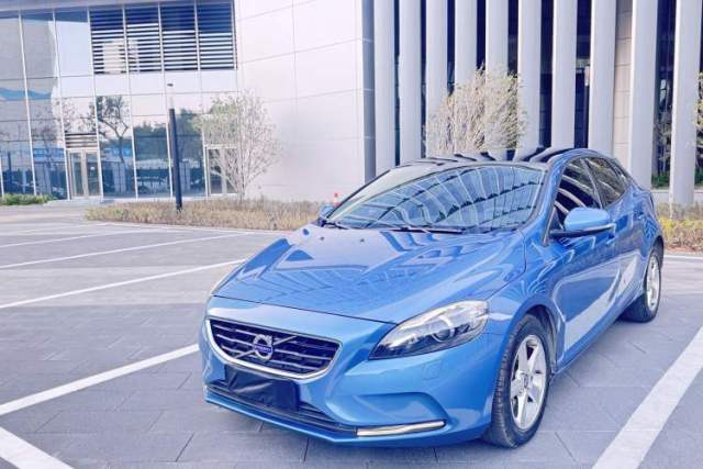 Used Volvo V40 2016 T3 Zhiyi Edition