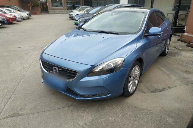 Used Volvo V40 2016 T3 Zhiyi Edition