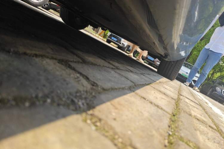 Used Volvo V40 2016 T4 Smart Luxury Edition Chassis Front Left