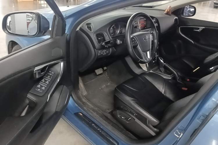 Used Volvo V40 2016 T3 Zhiyi Edition Driver Seat