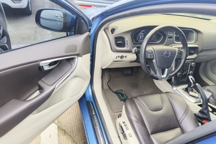 Used Volvo V40 2016 T3 Zhiyi Edition Driver Seat