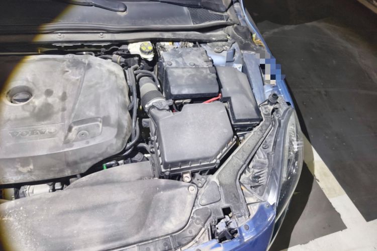 Used Volvo V40 2016 T3 Zhiyi Edition Engine Bay Left