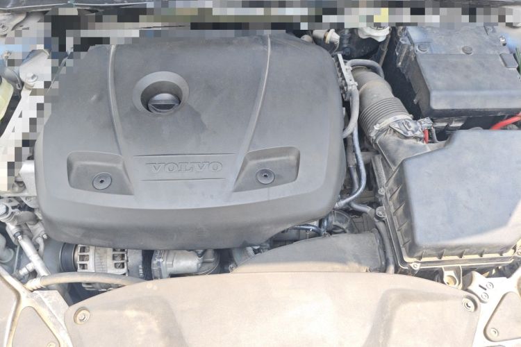 Used Volvo V40 2016 T4 Smart Luxury Edition Engine Bay