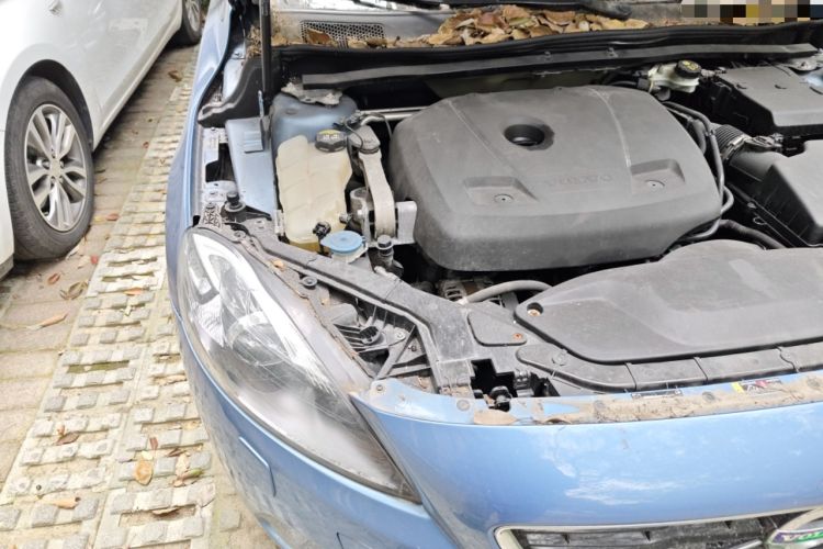 Used Volvo V40 2016 T3 Zhiyi Edition Engine Bay Right