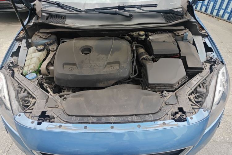 Used Volvo V40 2016 T3 Zhiyi Edition Engine Bay