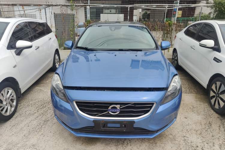 Used Volvo V40 2016 T3 Zhiyi Edition Exterior 1
