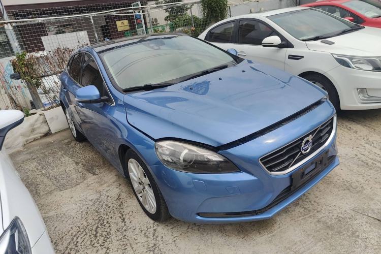 Used Volvo V40 2016 T3 Zhiyi Edition Exterior 2