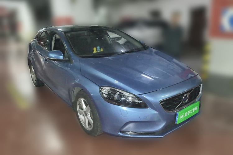 Used Volvo V40 2016 T3 Zhiyi Edition Exterior 2