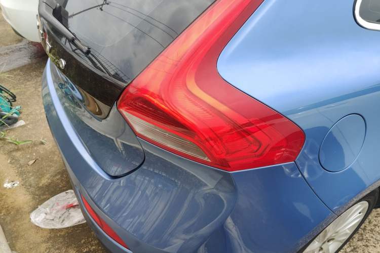 Used Volvo V40 2016 T3 Zhiyi Edition Exterior 6