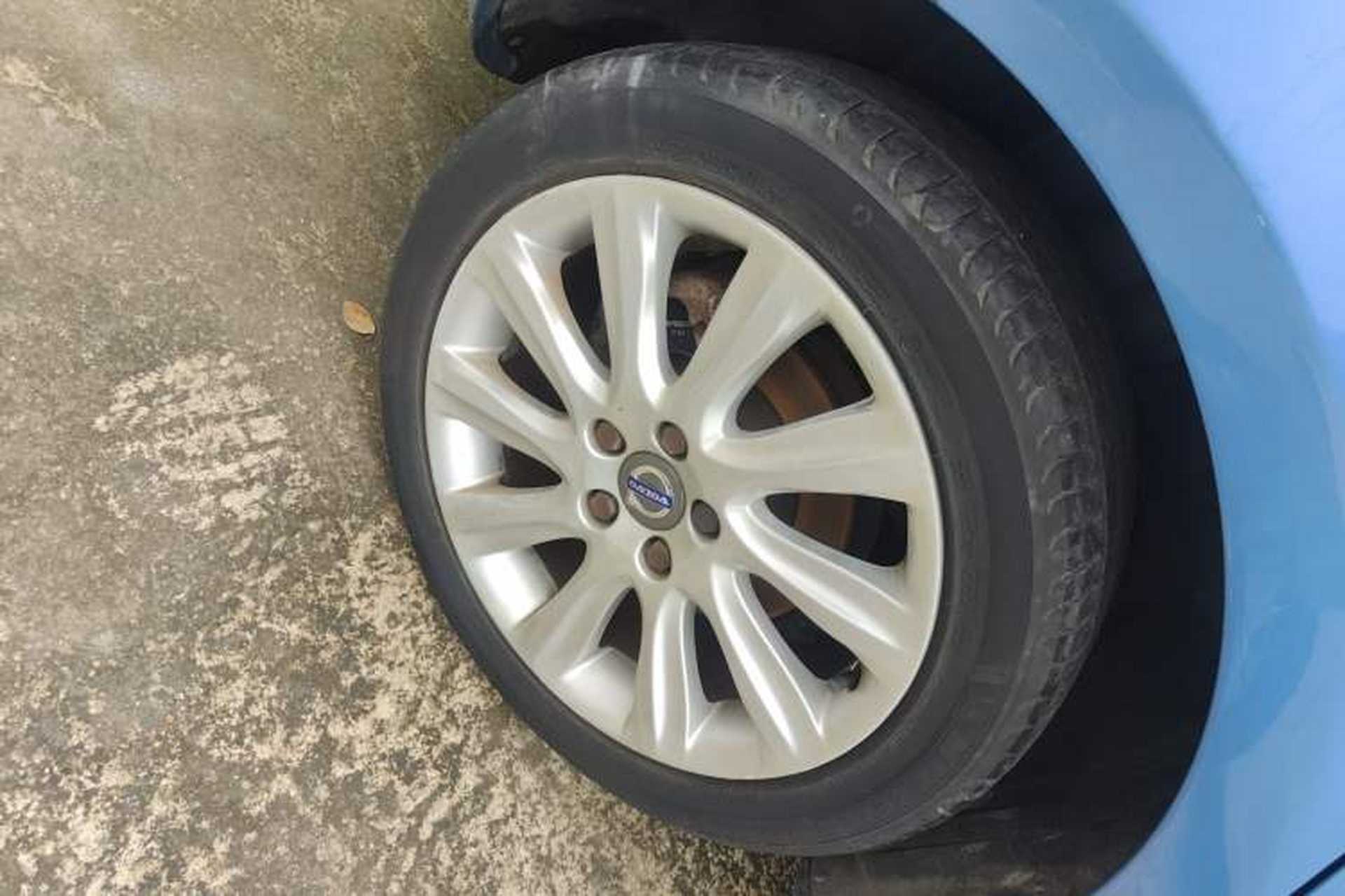 Used Volvo V40 2016 T3 Zhiyi Edition Exterior 8