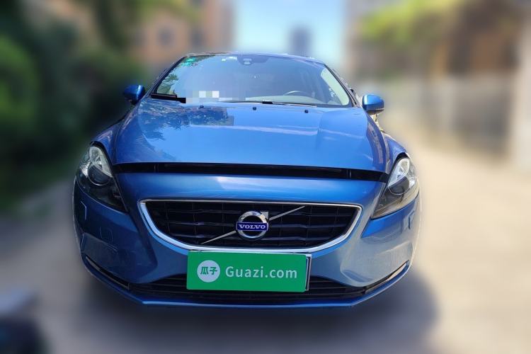 Used Volvo V40 2016 T3 Zhiyi Edition Front