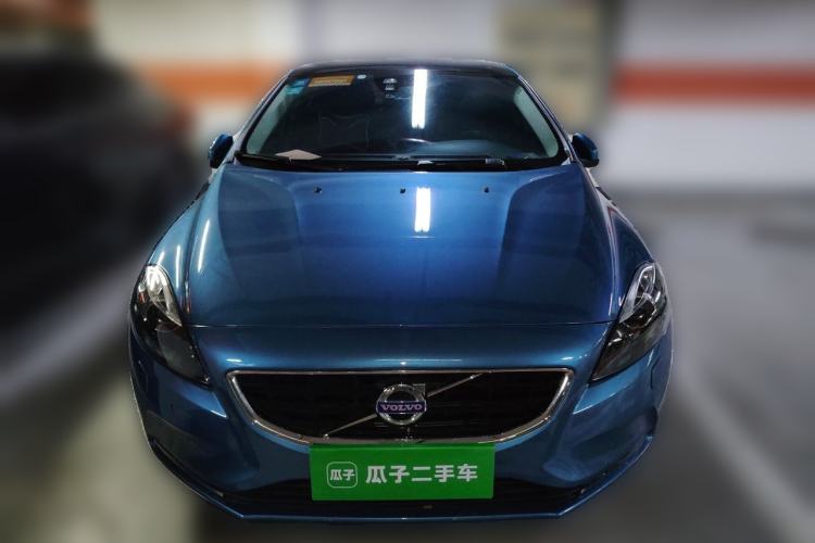 Used Volvo V40 2016 T3 Zhiyi Edition Front