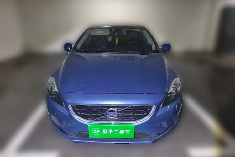 Used Volvo V40 2016 T3 Zhiyi Edition Front