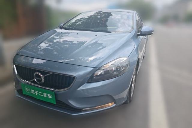 Used Volvo V40 2016 T3 Smart Edition