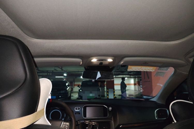 Used Volvo V40 2016 T3 Zhiyi Edition Headliner