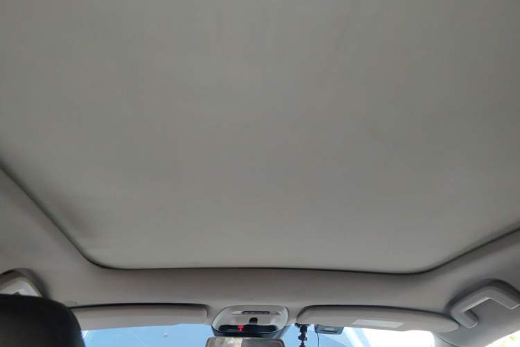 Used Volvo V40 2016 T3 Zhiyi Edition Headliner